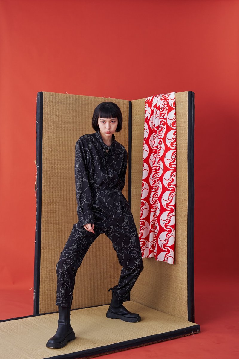 西装裤/家纹印花/白鹤/24AW-INF - 女装长裤 - 聚酯纤维 黑色