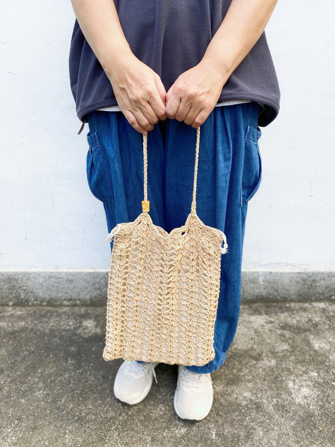 【好日手作】Handmade。夏日手工韩国拉菲草编织奶油色肩背手提包 - 手提包/手提袋 - 其他材质 卡其色