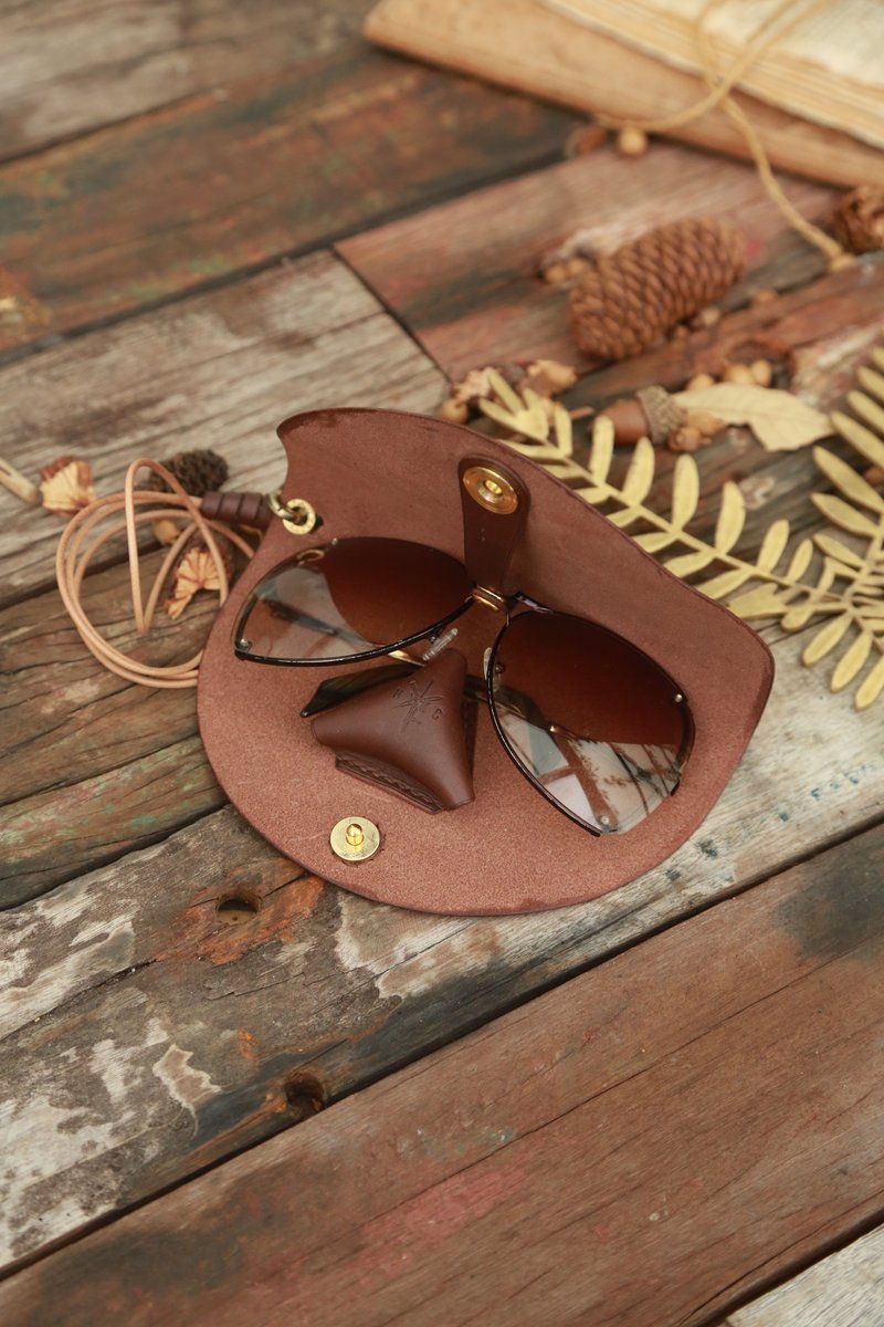 简约半圆型太阳眼镜套, 真皮制手缝, 刻字服务, 定制化礼物 - 其他 - 真皮 