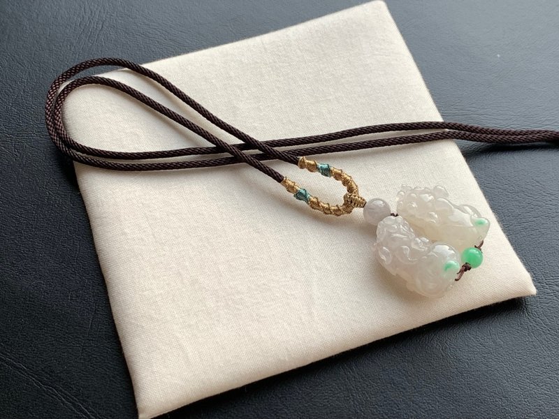 天然翡翠 冰种白翡 翠绿 招财 貔貅项链 免费开光 手工雕 开运 - 项链 - 玉石 多色
