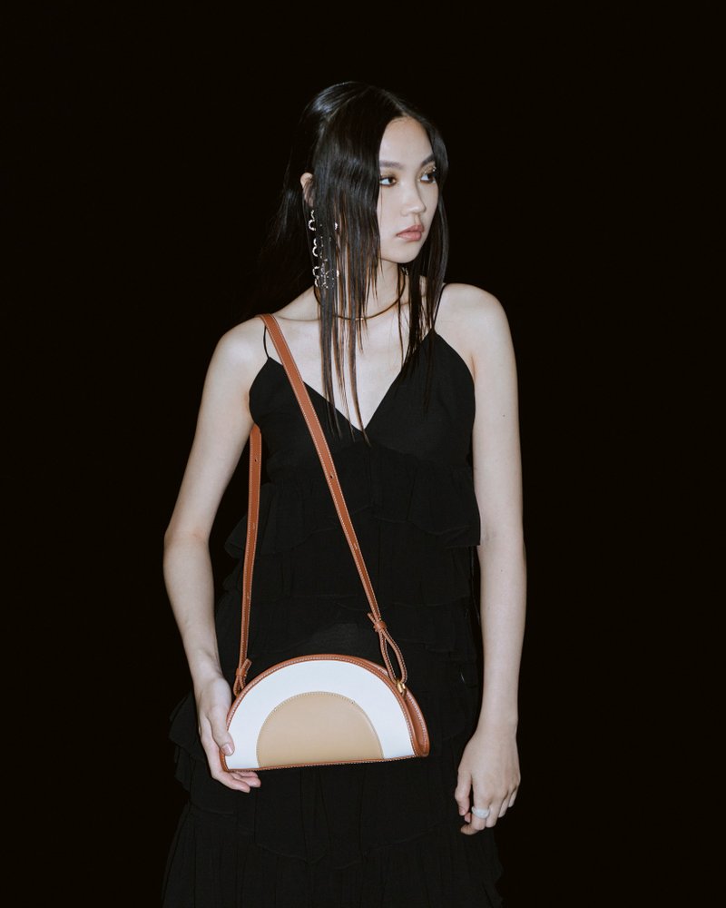 Femance Mini Luna 夕阳 手提包 斜背包 原创设计 小众品牌 - 侧背包/斜挎包 - 真皮 红色