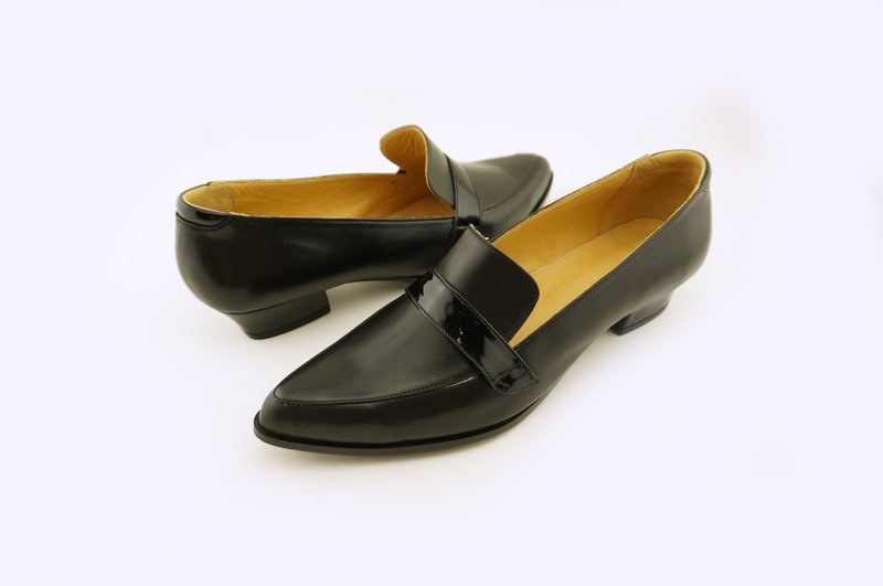 尖头粗跟乐福淑女鞋 - 其他女款皮鞋 - 真皮 多色