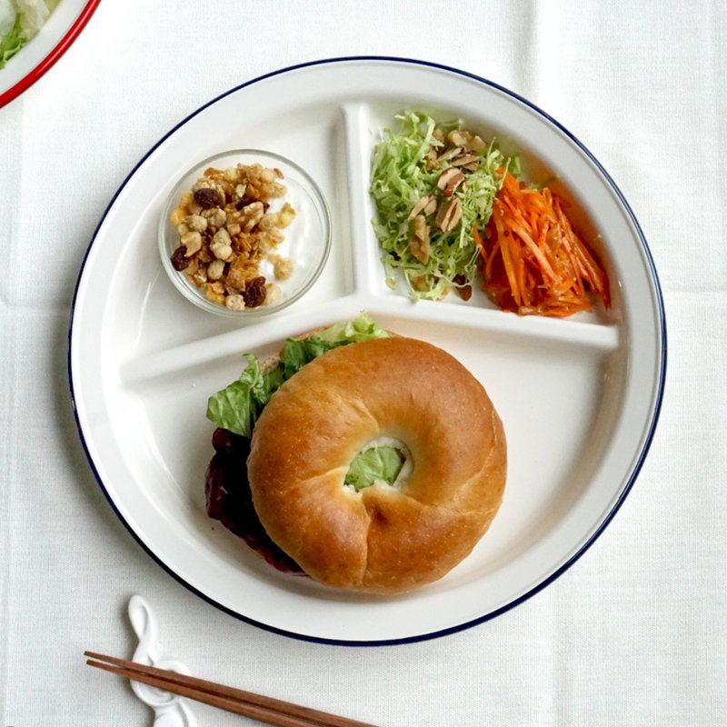 padou 牛奶盘 25.9 厘米 微波炉和洗碗机 OK 礼品餐 儿童礼物 日本 - 盘子/餐盘/盘架 - 塑料 白色