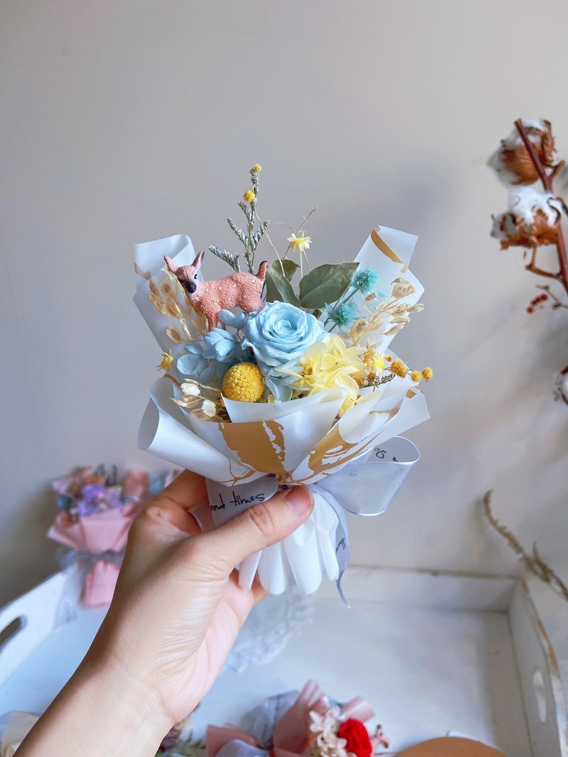 祝。一鹿顺遂  掌心永生花束礼盒 礼轻情意重 手掌小花束 - 干燥花/捧花 - 植物．花 多色