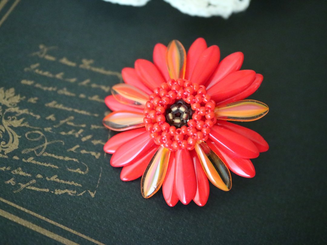 Gerbera Brooch Red & orange - 胸针 - 玻璃 红色