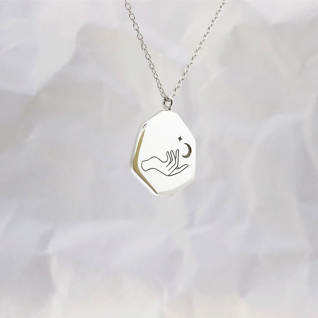 Shied necklace 小盾片项链 免费刻字 - 戒指 - 其他金属 白色