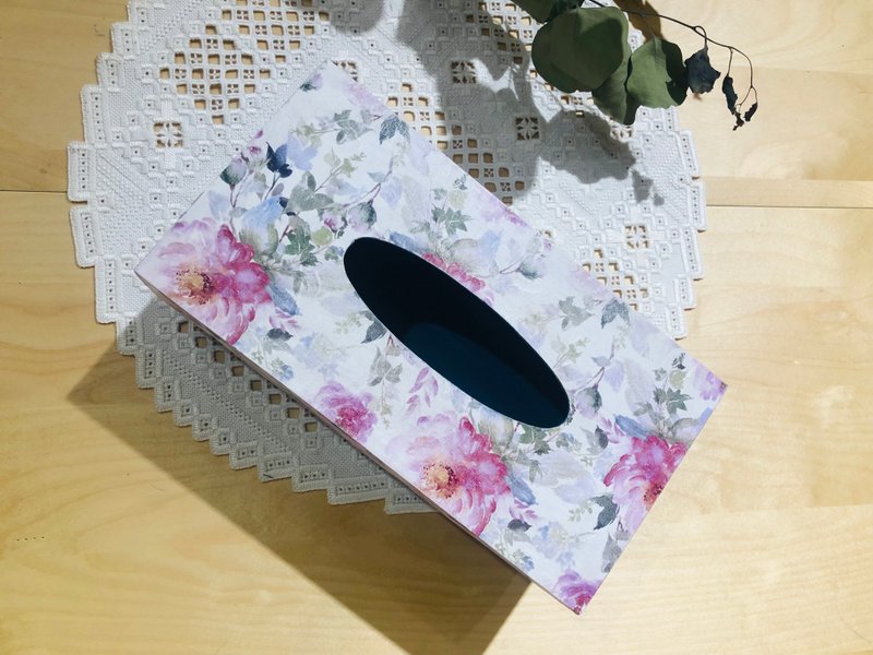 面纸盒 柔棉花絮面纸盒 盖子 蝶古巴特 纸艺拼贴 - 收纳用品 - 木头 粉红色