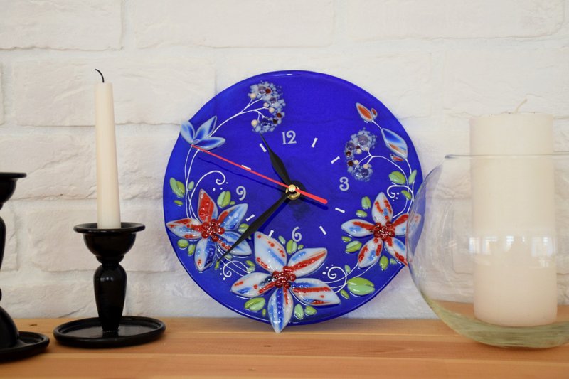Flower wall clock - Fused glass clock for living room - Fused home decor - 时钟/闹钟 - 玻璃 蓝色