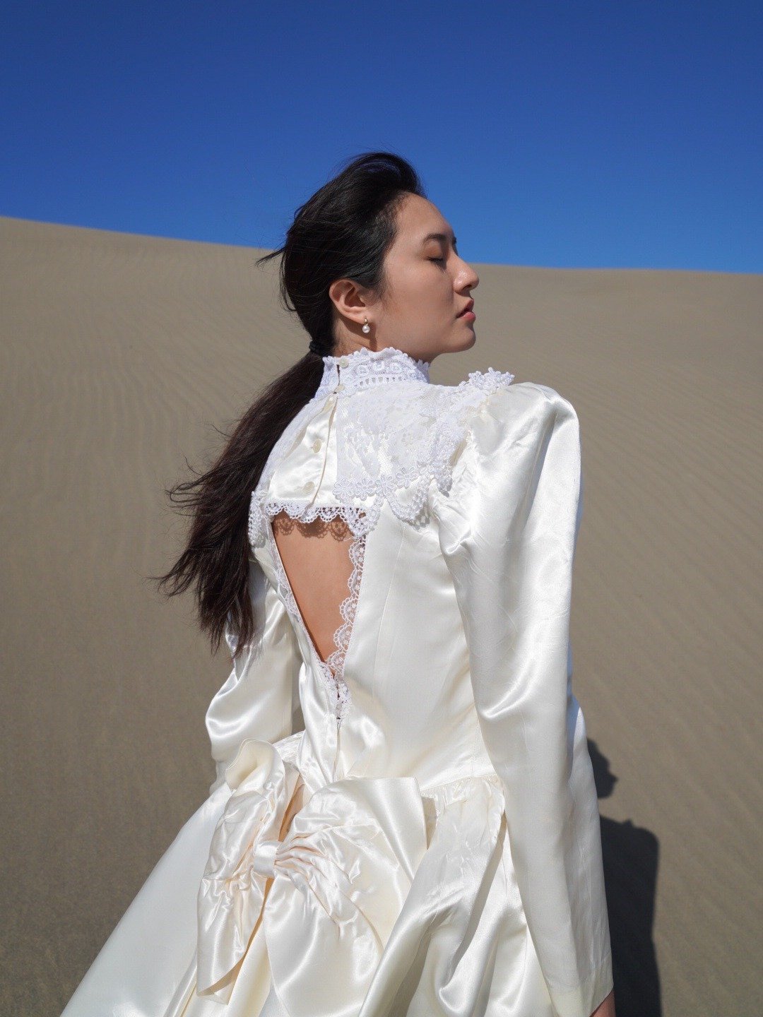 deb bridal 70s 古董婚纱/ 挖背缎面经典 - 晚装/礼服 - 其他材质 白色