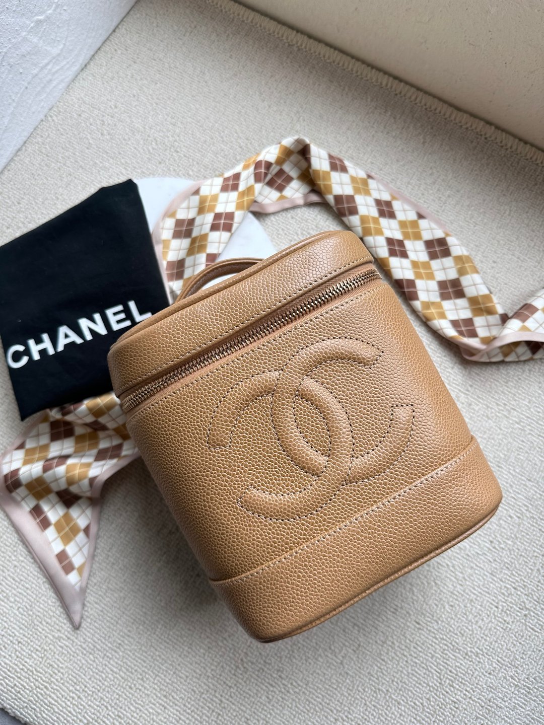 中古包 Vintage Chanel 香奈儿奶茶色直筒化妆箱 - 手提包/手提袋 - 真皮 