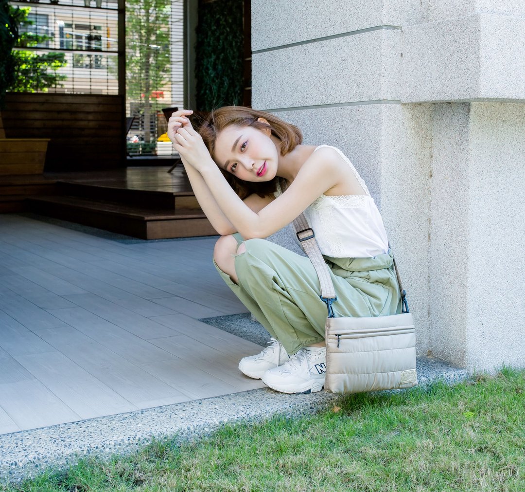 惬意散步的轻便包【双层斜背收纳包2.0-香槟金】 - 妈妈包 - 聚酯纤维 卡其色