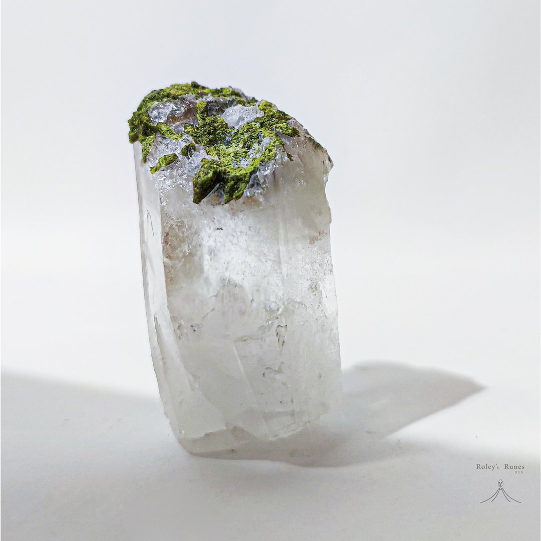 卧视-四川绿帘白水晶 - 摆饰 - 水晶 绿色