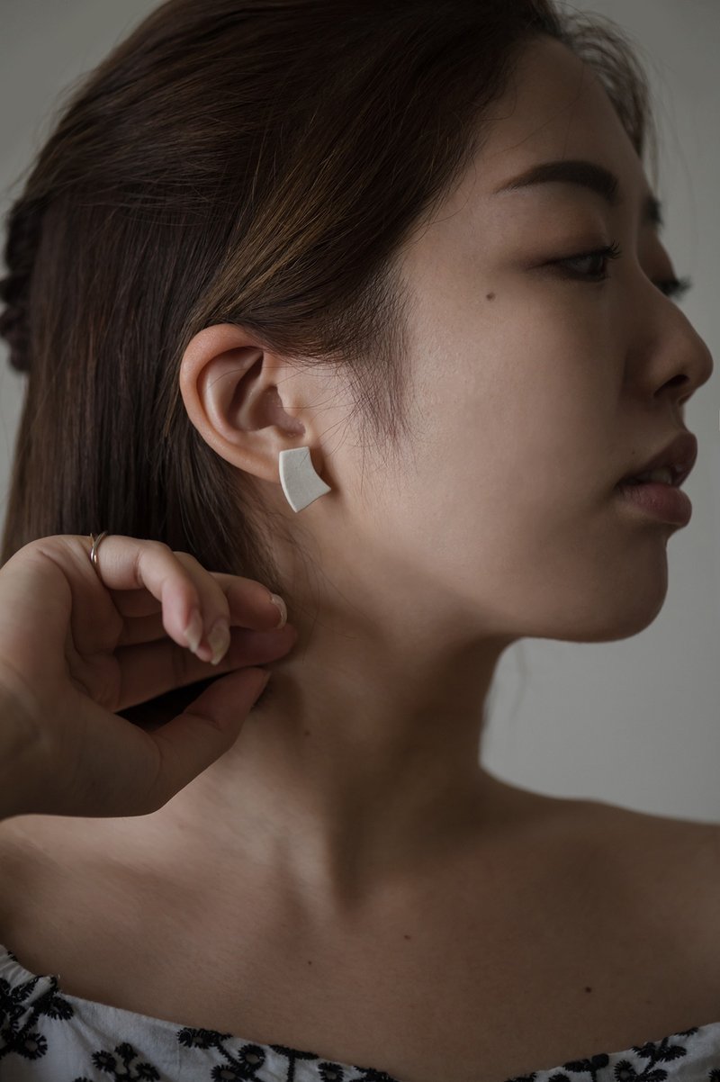 Tao│陶系列 - 月湾 - 耳环/耳夹 - 其他材质 白色