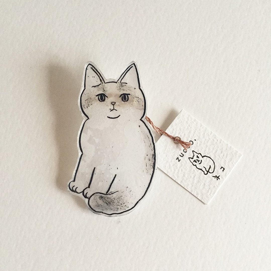 Prabang brooch of your big-eared cat - 胸针 - 纸 白色