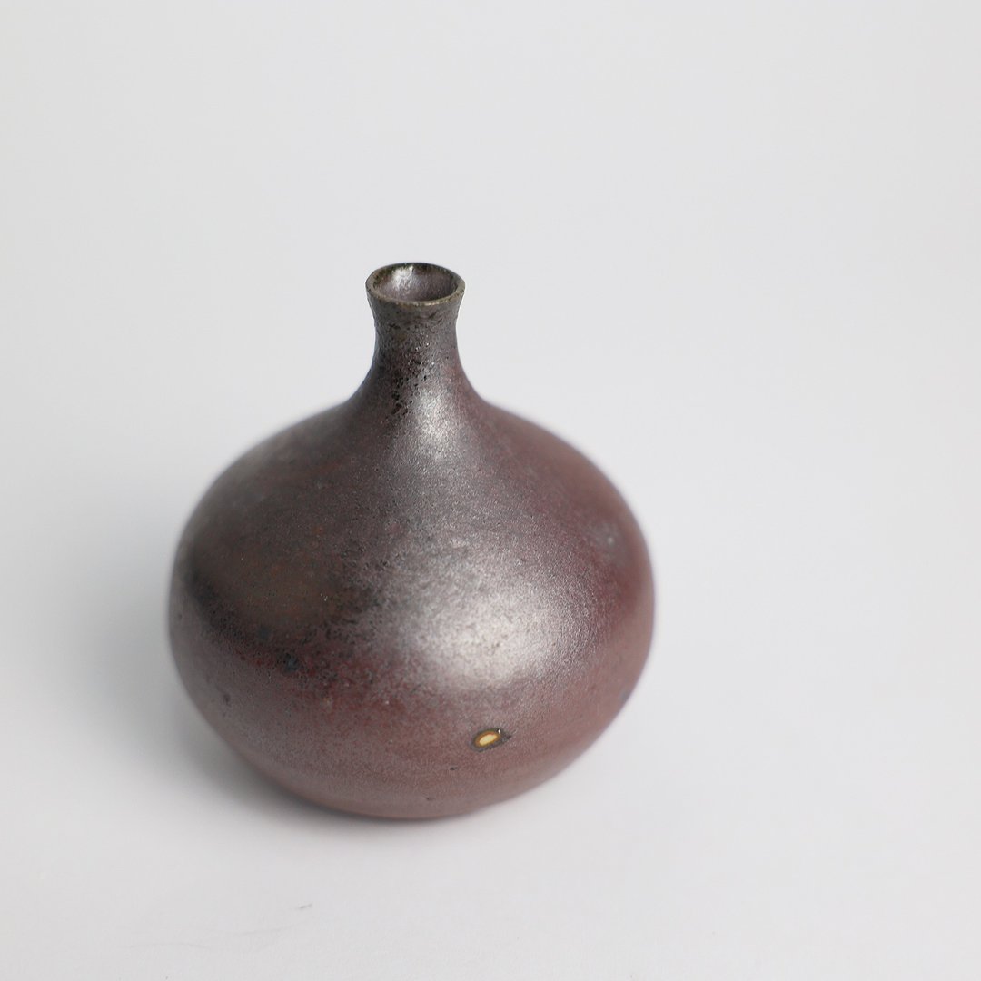 明芽窑 l 柴烧金彩小花器 暗红 小瓶口 插花 陶器 T - 花瓶/陶器 - 陶 红色