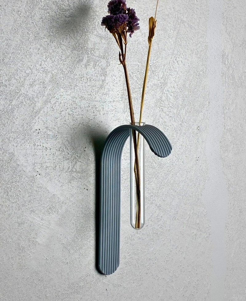 一瓶一花 壁挂 磁吸 轻松安装 FLOAT - 花瓶/陶器 - 塑料 黑色