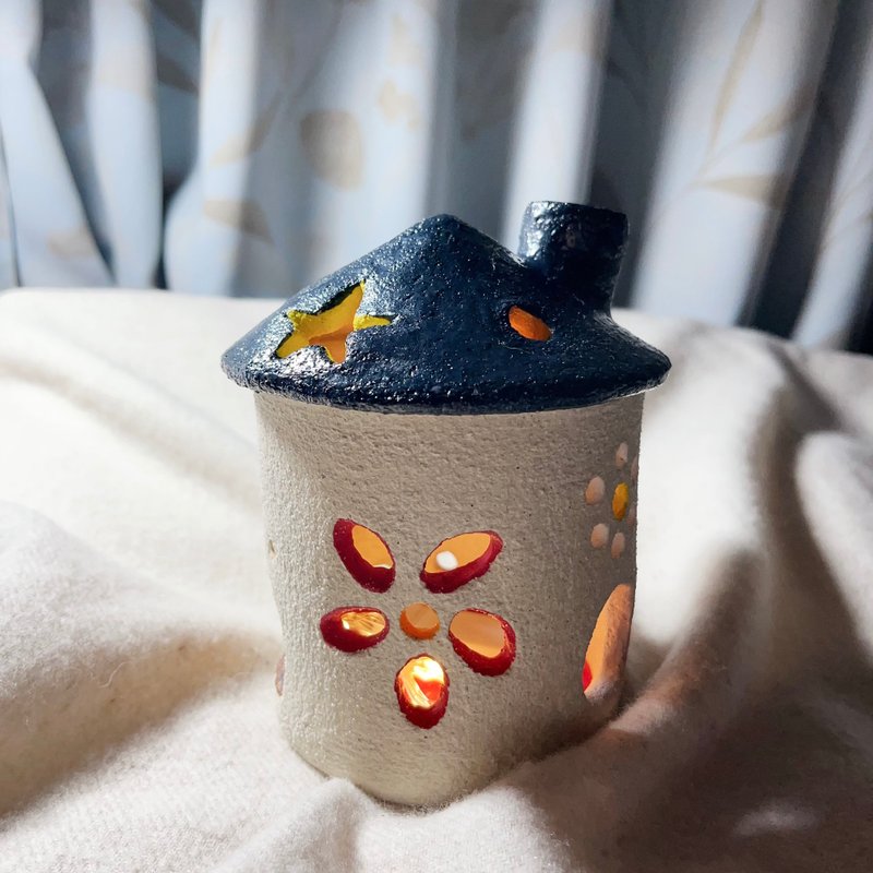 A Lu 陶房灯/摆饰/手作手绘/赠LED铜线灯 手作手绘 原创仅此一件 - 灯具/灯饰 - 陶 多色