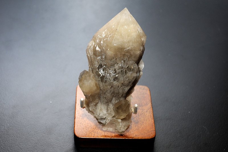 骨干水晶A3  矿石 水晶 晶柱摆件 灵修 能量 疗愈 净化 - 摆饰 - 水晶 