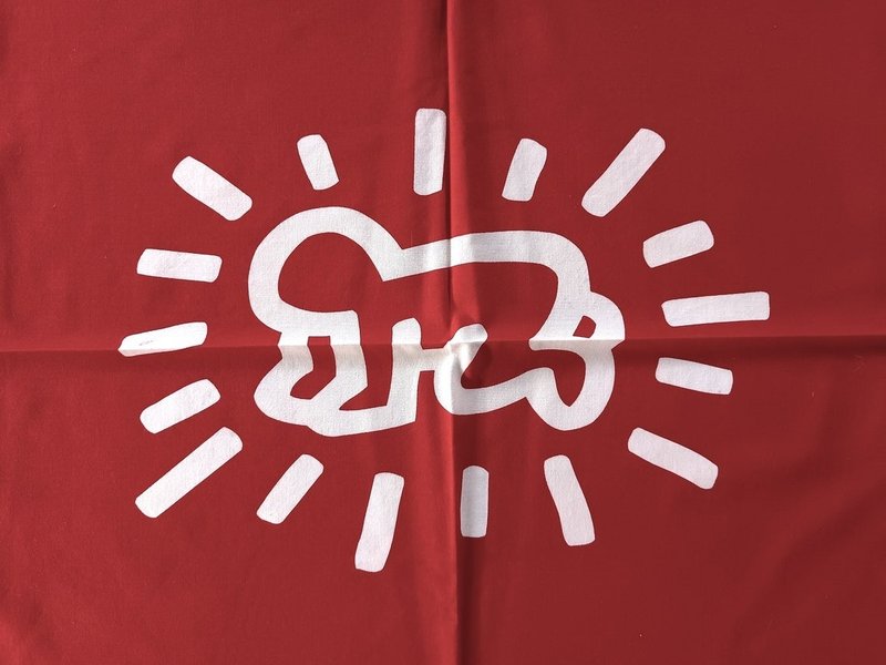 Radiant Baby Bandana，23 x 22 英寸 珍藏 Keith Haring 纯棉 普普艺术 街头风 - 丝巾 - 棉．麻 红色