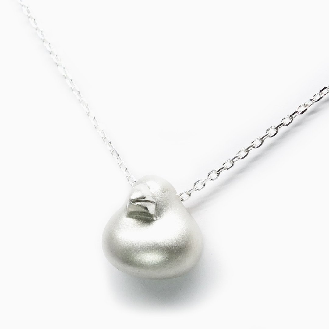 White Java sparrow pendant Rhodium plated SV925【Pio by Parakee】餅的白文鳥項鍊 - 项链 - 其他金属 白色