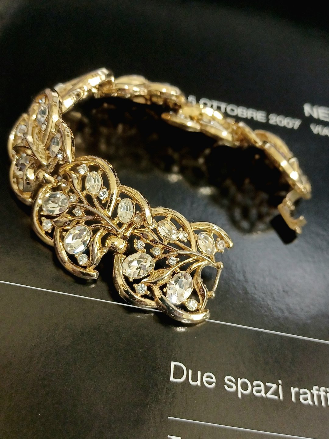 vintage jewelry  Trifari 华丽宽版金色叠花莱茵 手链 - 手链/手环 - 其他金属 
