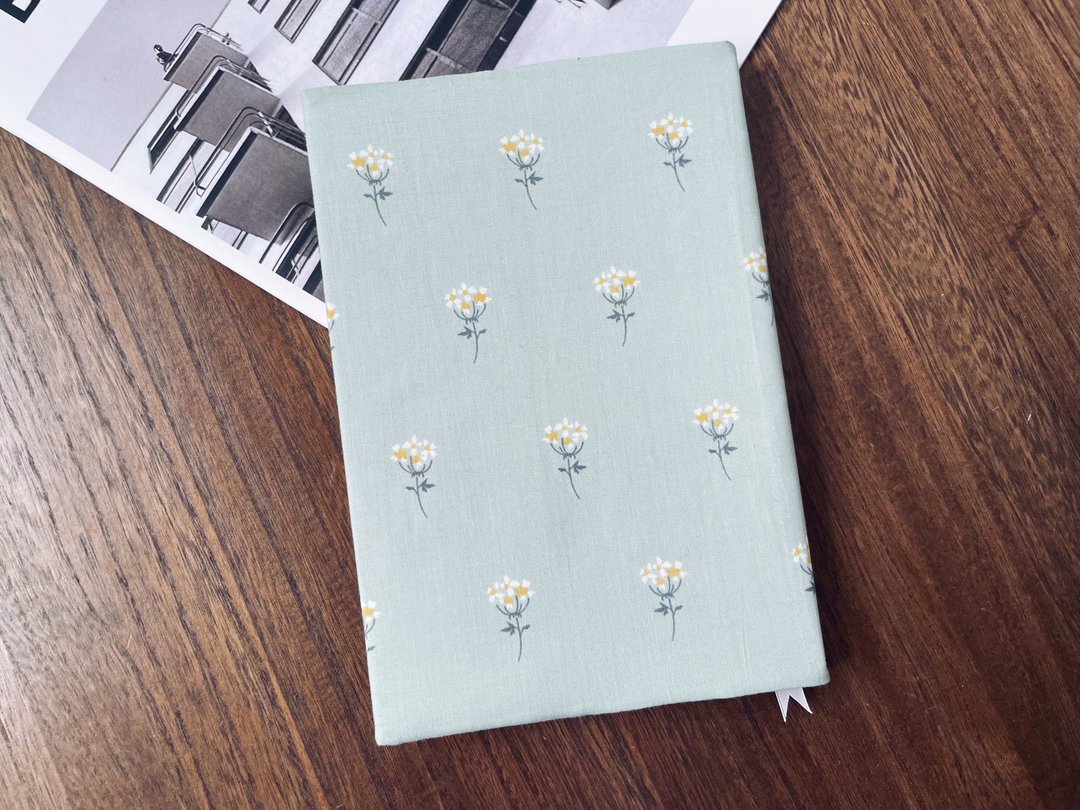 布书衣 布书套 粉绿色 优雅小花 文青 - 书衣/书套 - 棉 绿色