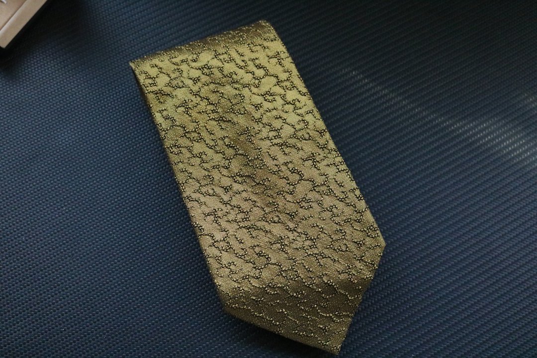 金色立体花纹真丝领带绅士雅痞necktie - 领带/领带夹 - 丝．绢 多色