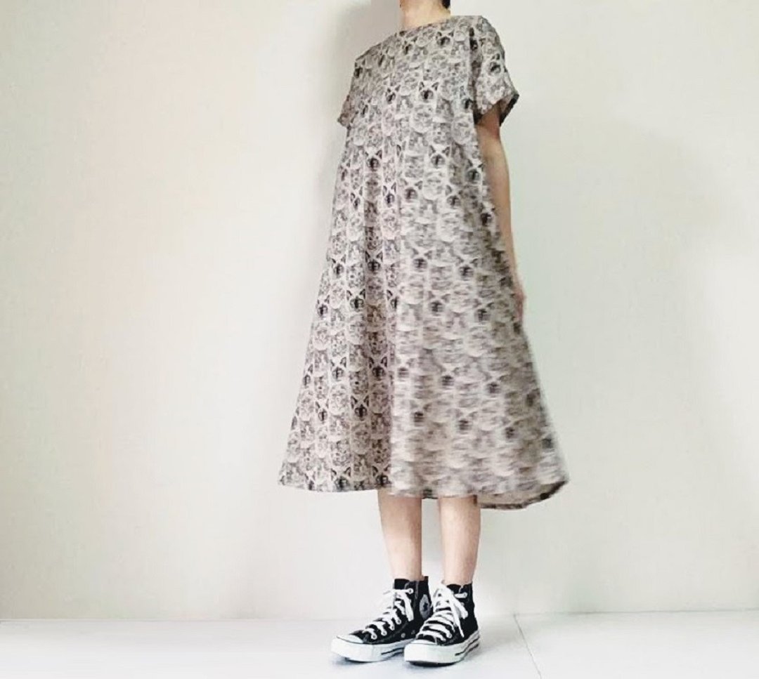 Cat's Flare One Piece Dress Cotton Dark Beige Color - 洋装/连衣裙 - 棉 卡其色