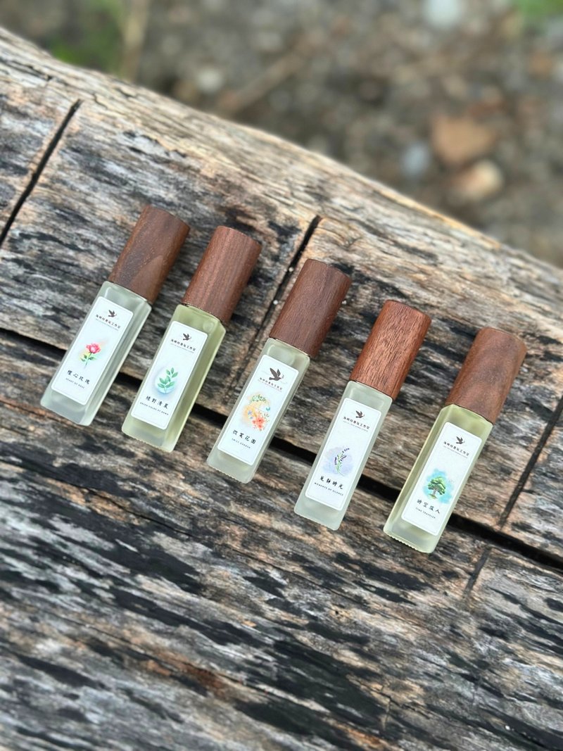 海屿杉・天然精油香氛喷雾10ml - 香薰/精油/线香 - 玻璃 