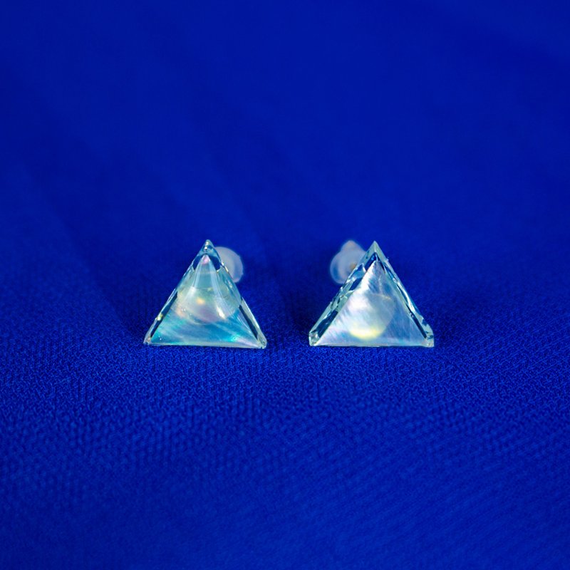 pearl opal earrings (clear/mini triangle) - 耳环/耳夹 - 贝壳 透明