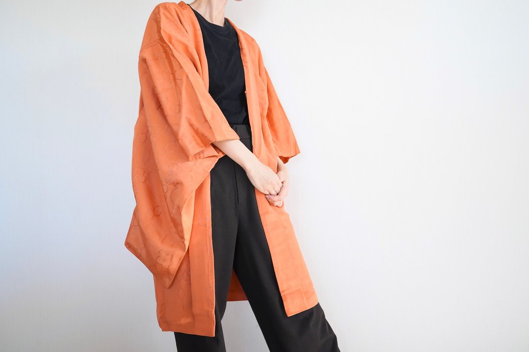 Japanese KIMONO, plum blossom kimono, silk haori, authentic kimono, traditional - 女装休闲/机能外套 - 丝．绢 橘色