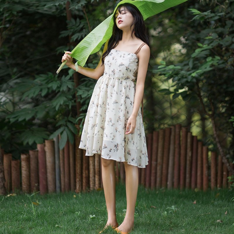 安妮陈2017夏装新款女士撞色肩带碎花连身裙洋装 - 洋装/连衣裙 - 聚酯纤维 白色