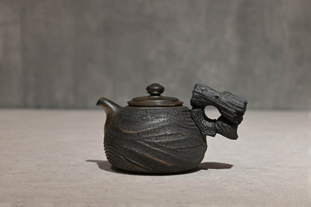 | 400cc | 仿生木纹正把壶 大容量茶壶 柴烧壶 【臻麟陶艺】 - 茶具/茶杯 - 陶 