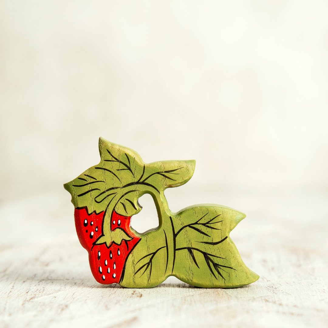 Wooden strawberry figurine toy Waldorf inspired play space - 玩具/玩偶 - 环保材料 红色