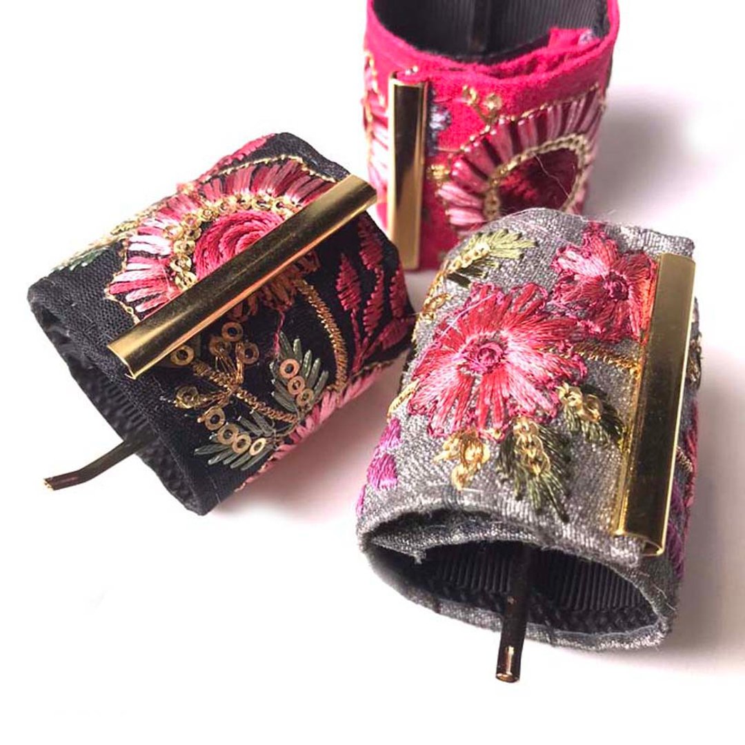 [Pony Hook] UHR-79 Embroidered Ribbon Spring Easy to install Just put it on your ponytail Hair Accessory - 发饰 - 绣线 黑色