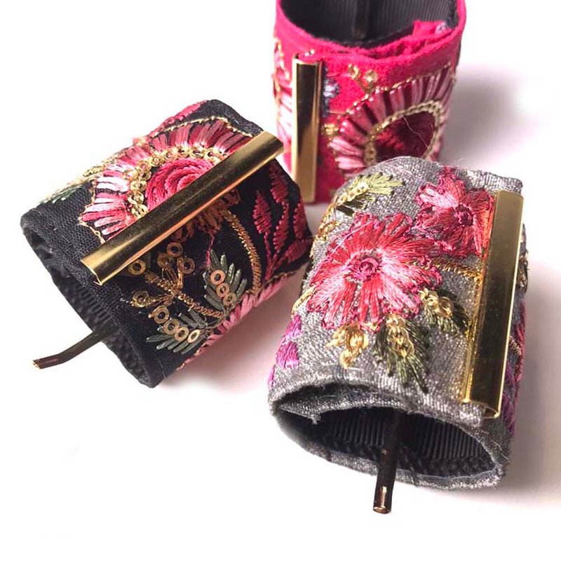 [Pony Hook] UHR-79 Embroidered Ribbon Spring Easy to install Just put it on your ponytail Hair Accessory - 发饰 - 绣线 黑色