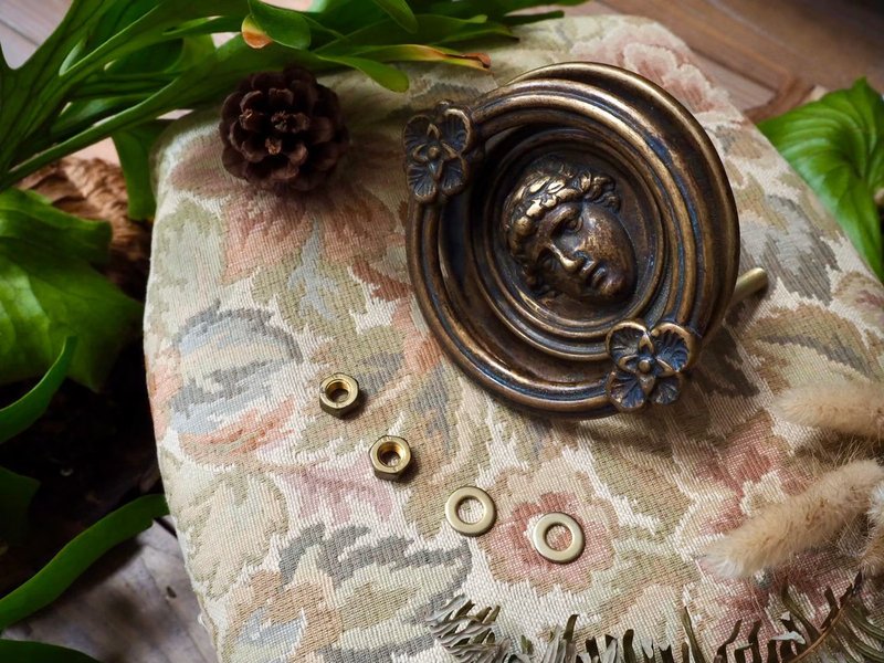 英国古董-黄铜女神像门叩 - 摆饰 - 其他金属 金色