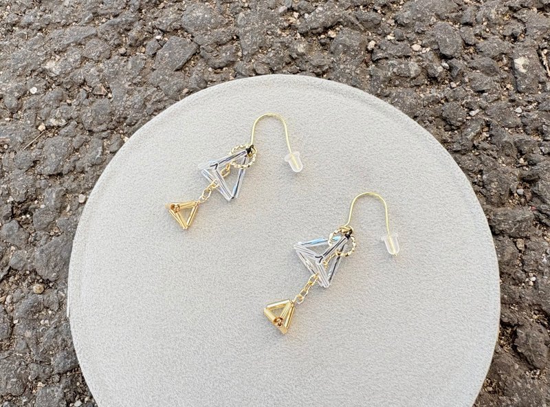 悬浮空中 立体耳勾 - 耳环/耳夹 - 玻璃 金色