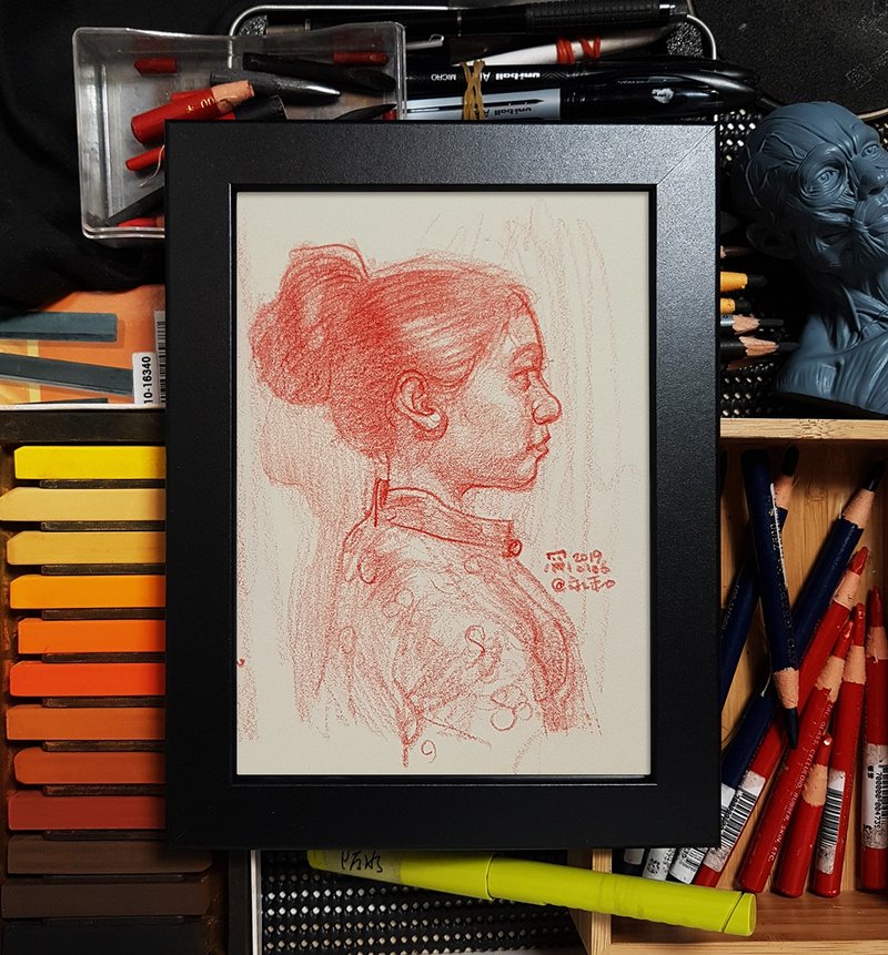 单人蜡笔速写风格肖像画 - 订制画像 - 纸 红色