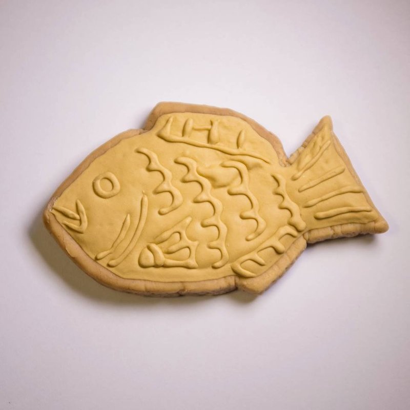 《日式小吃》鲷鱼烧糖霜饼干黏土镜 - 彩妆刷具/镜子/梳子 - 粘土 卡其色