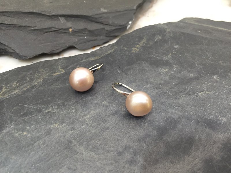 Pearl earrings - 耳环/耳夹 - 纯银 银色
