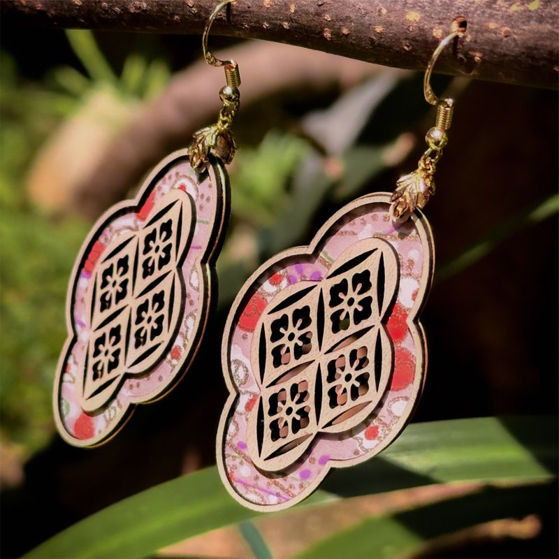 【日花格纸】唐花菱-木格镂空窗花和纸垂吊大耳环 - 耳环/耳夹 - 木头 