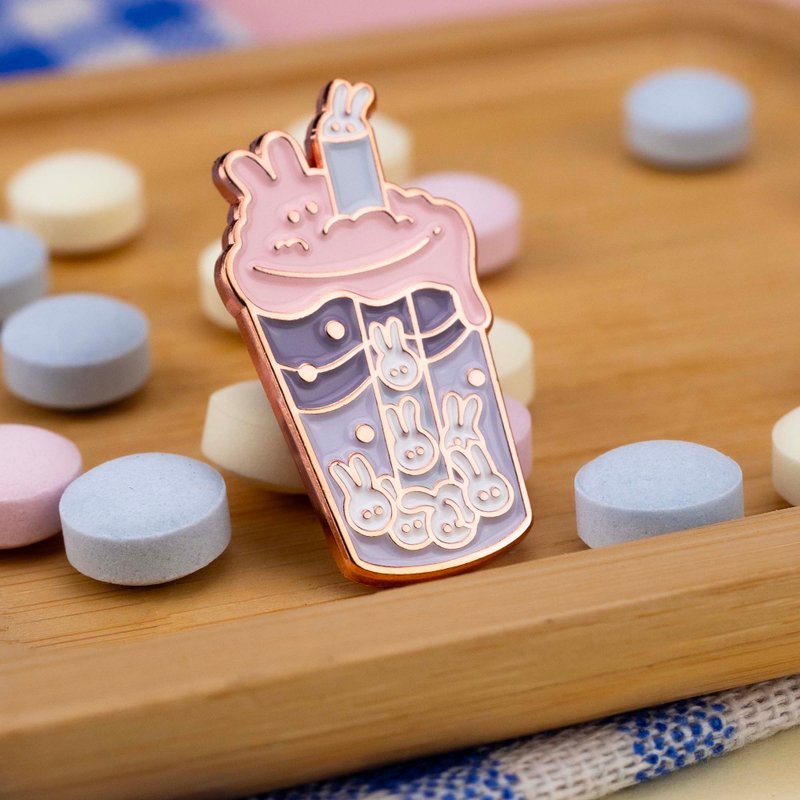 波巴兔子珐琅别针 — 珍珠奶茶别针 |可爱的食物插画|食物双关语| - 胸针 - 其他金属 粉红色