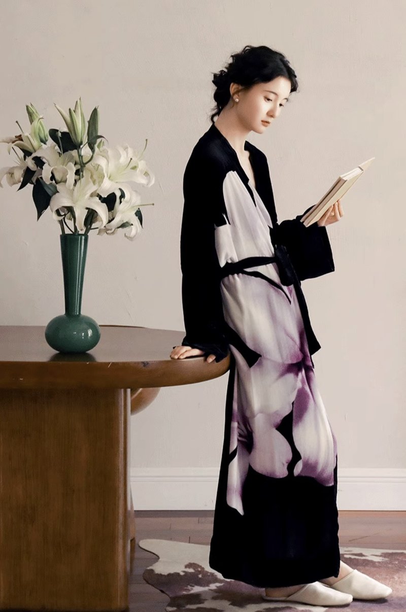 百合系列 / 桑蚕丝睡袍印花长袍 / 真丝丝绒 - 居家服/睡衣 - 其他材质 多色