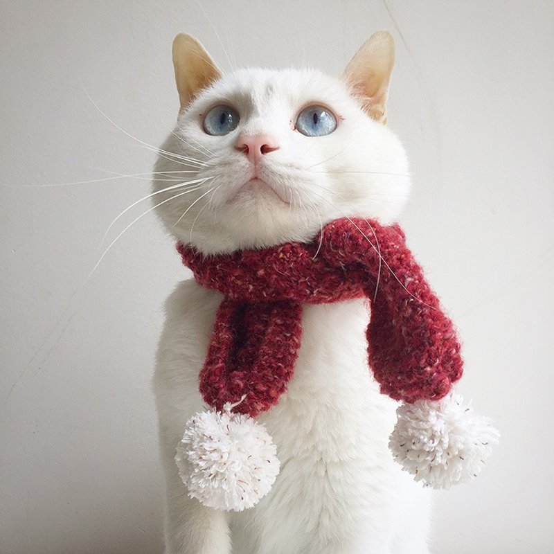 【Fasti岁时记】手织宠物毛线围巾-暗红围巾+白毛球 - 衣/帽 - 聚酯纤维 红色