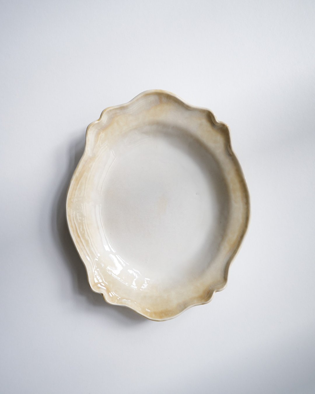陶瓷 云朵大盘 手捏陶盘 奶油白 Ceramic Plate - 盘子/餐盘/盘架 - 陶 白色