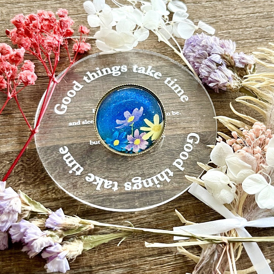 风景画胸针，秋樱，宇宙，花 - 胸针 - 树脂 