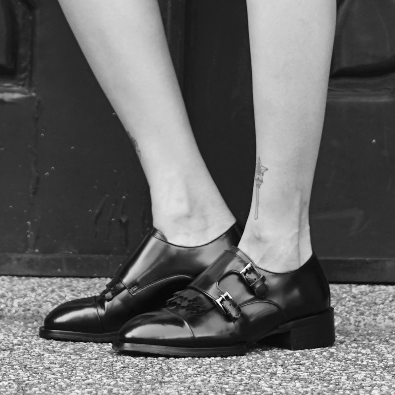 Black Double Monk Strap Lady Shoes - 女款休闲鞋 - 真皮 黑色