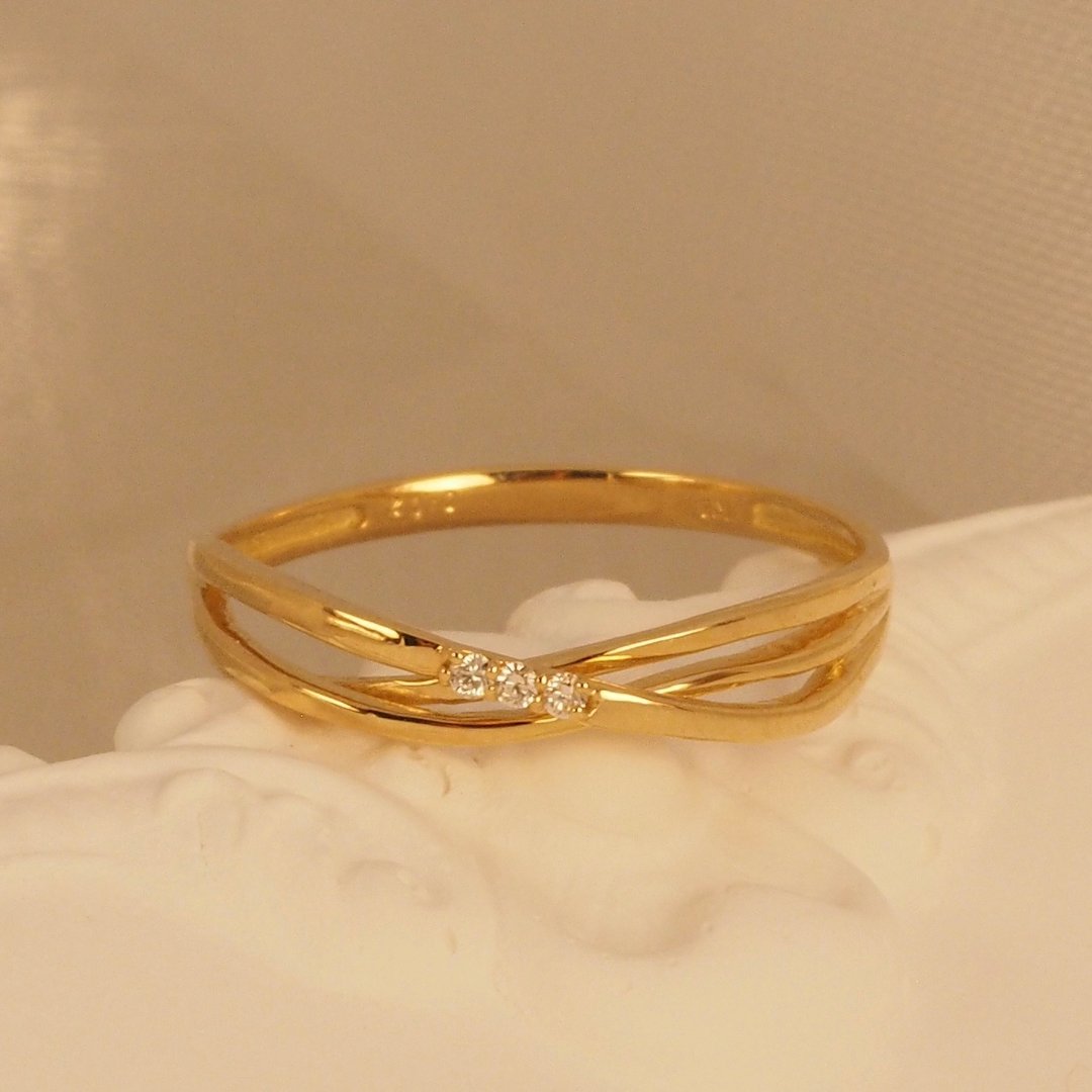 18K金钻石微风戒指 18K Gold The Diamond Breeze Ring - 戒指 - 贵金属 