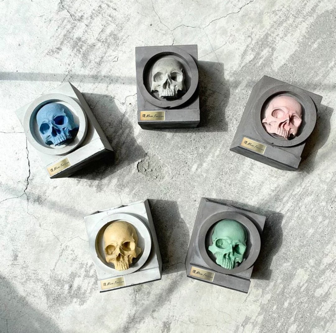 曙MUSE 水泥恶灵骷髅笔筒 手作 水泥 文具 个性 扩香 - 笔筒/笔座 - 水泥 多色